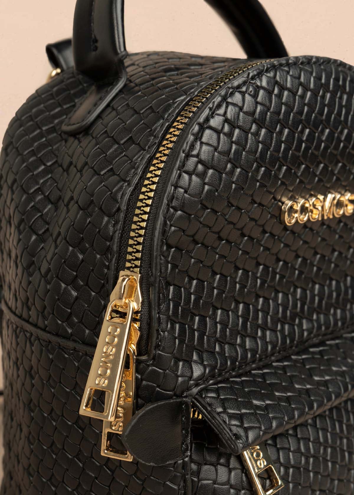 Morral color negro con bolsillo delantero y textura trenzada 106324 - Image 4