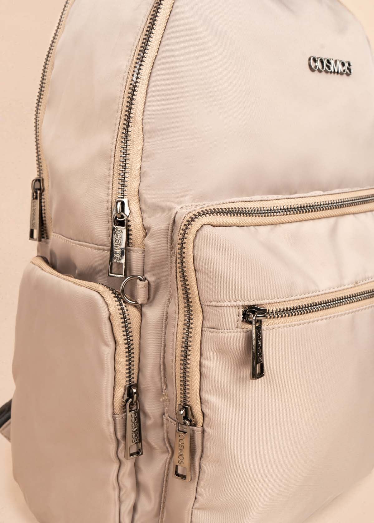 Morral color taupe con bolsillos frontales 106299 - Image 3