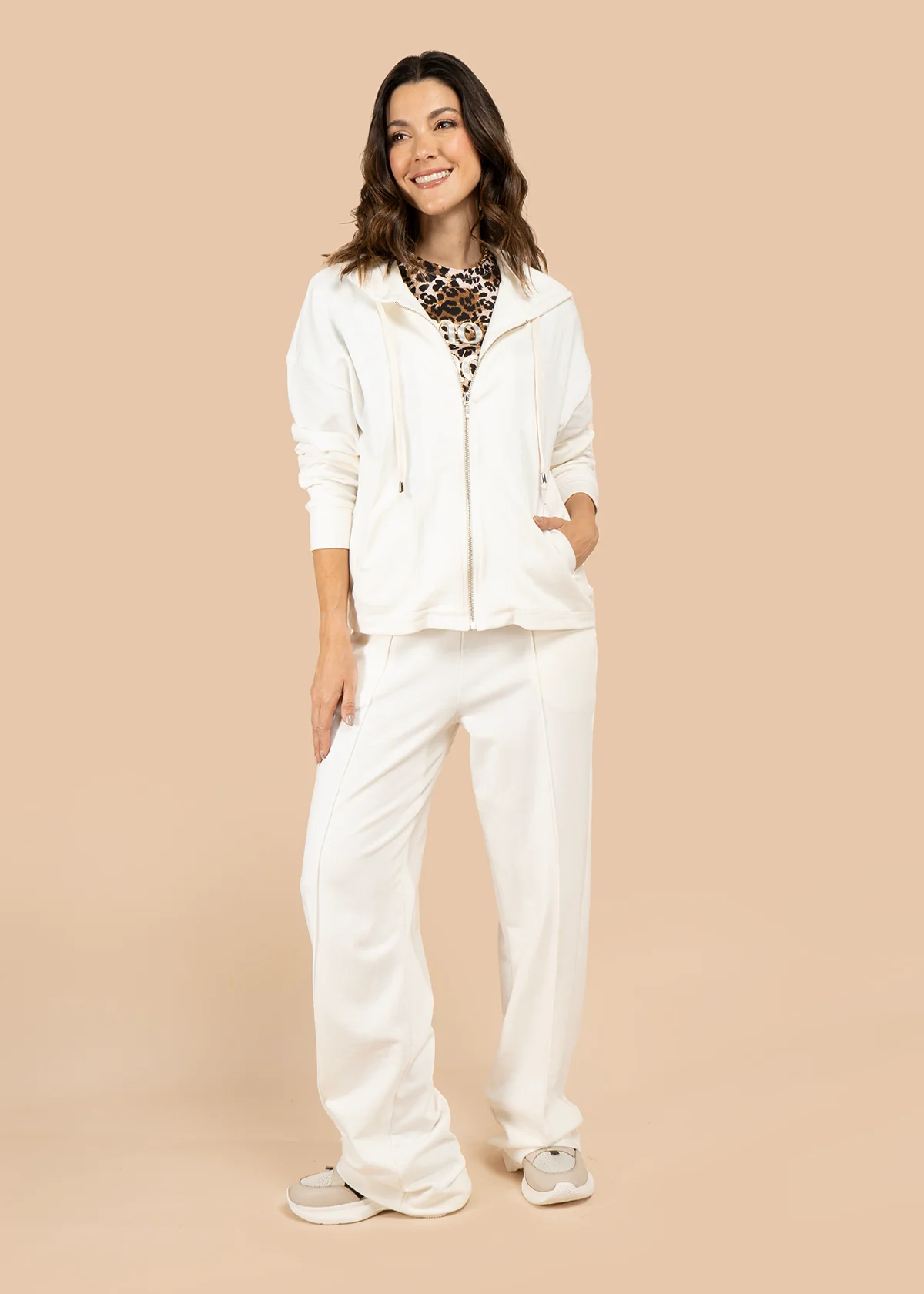 Pantalón color beige con pretina ancha 105846 - Image 6
