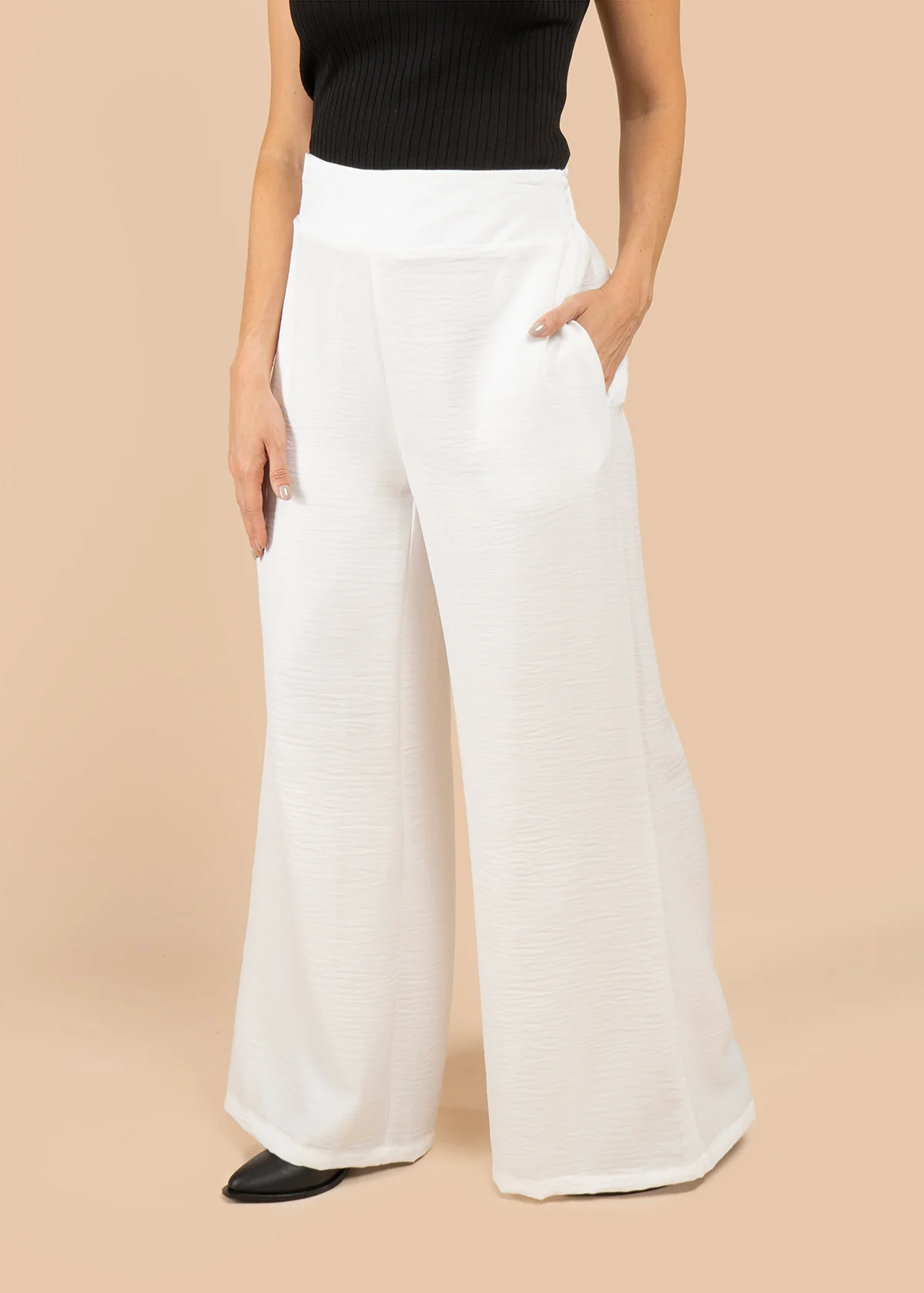Pantalón bota ancha color blanco 105794