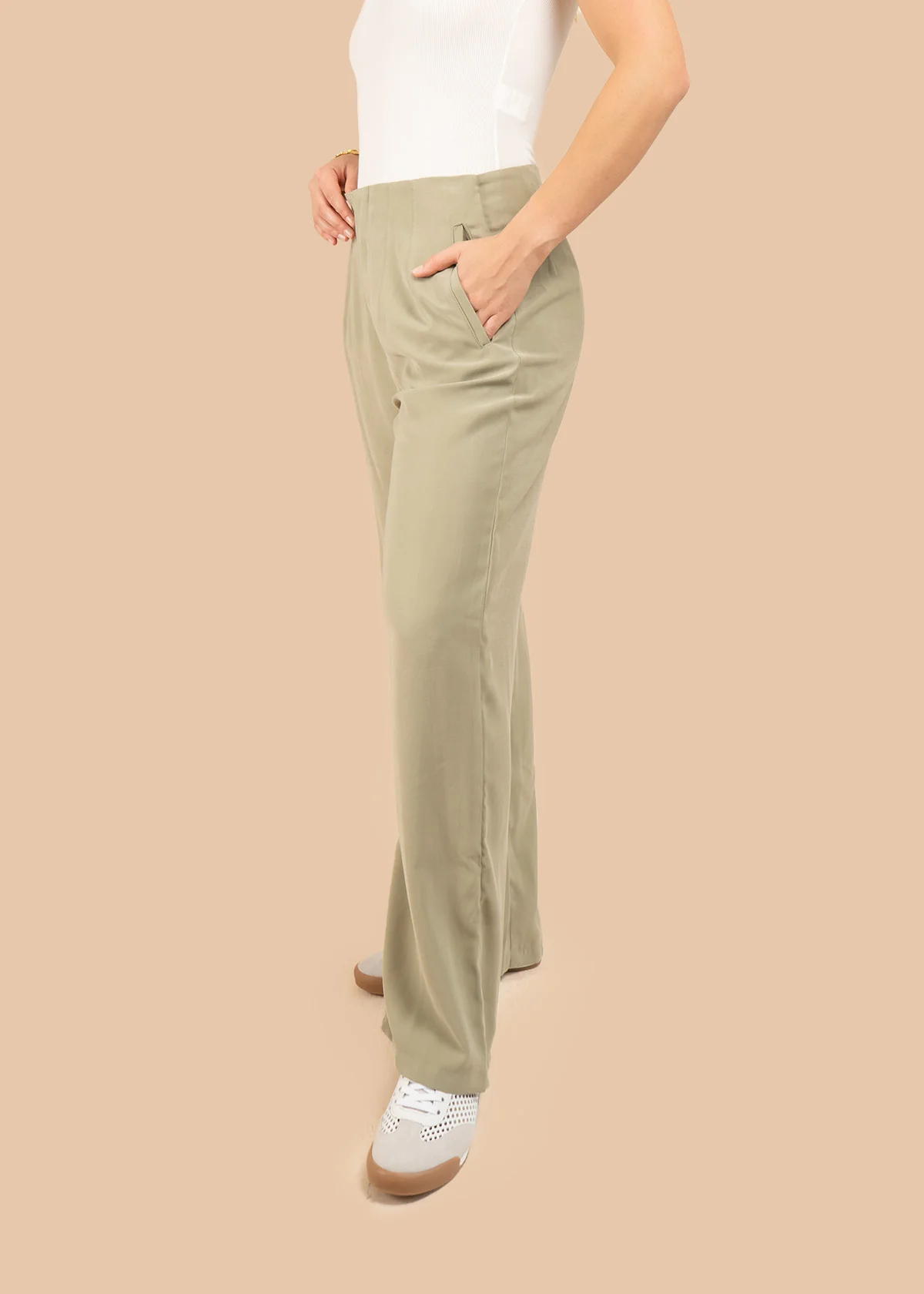 Pantalón color verde bota recta 106351 - Image 4