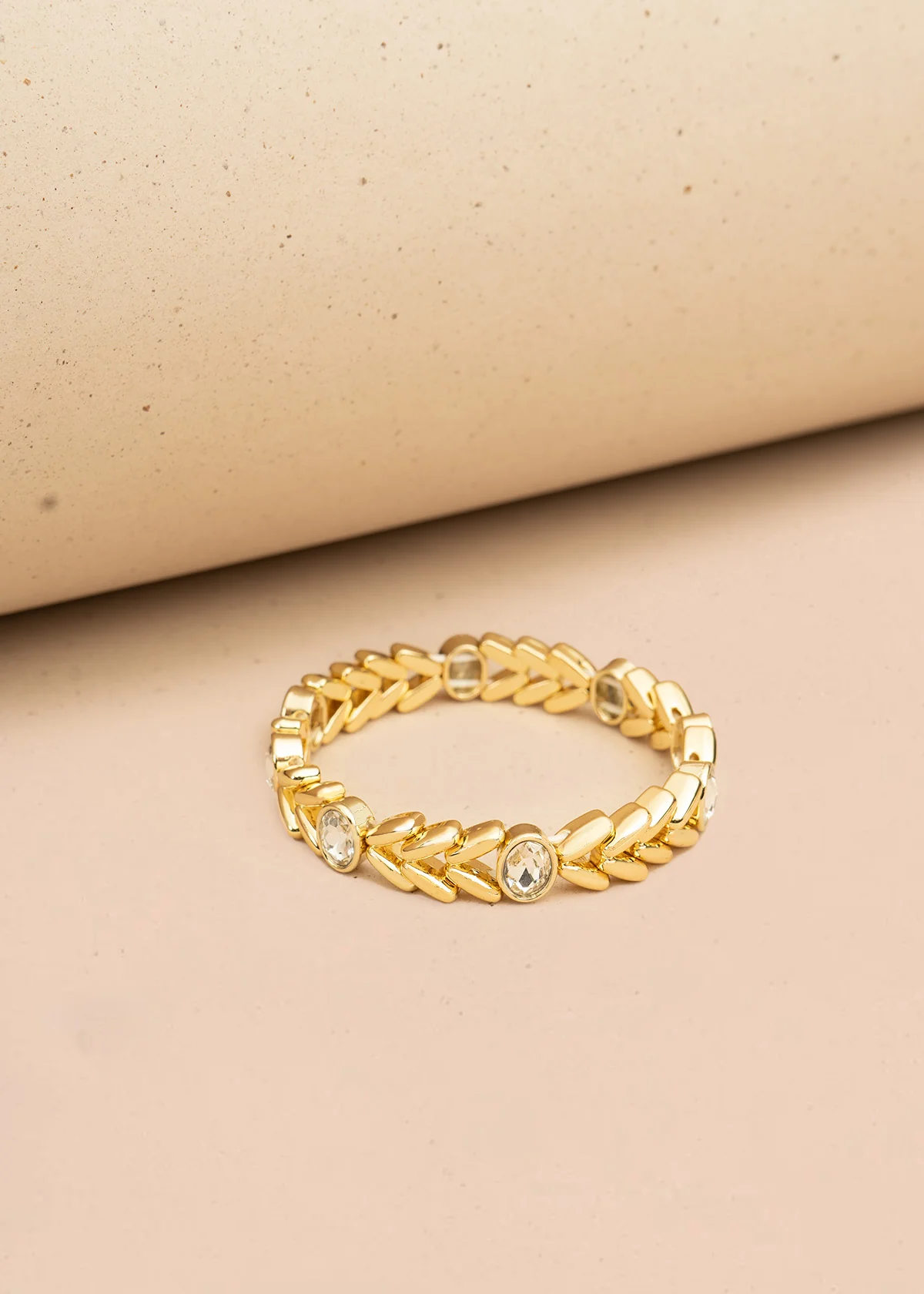 Pulsera color dorado en eslabón de espiga 106403