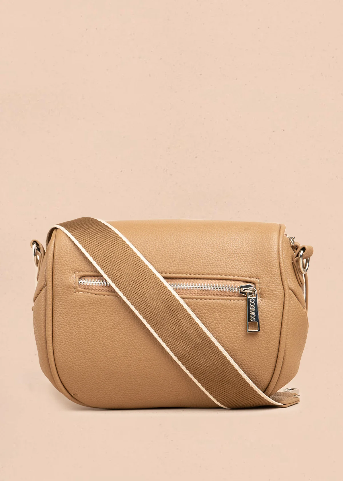 Riñonera color camel con bolsillo frontal y correa ajustable 106804 - Image 4