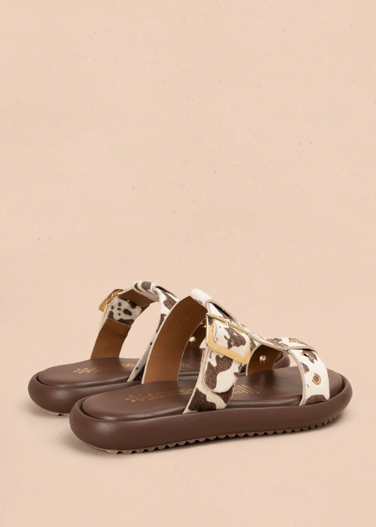 Sandalias planas en cuero color café con tiras animal print 107018 - Image 4