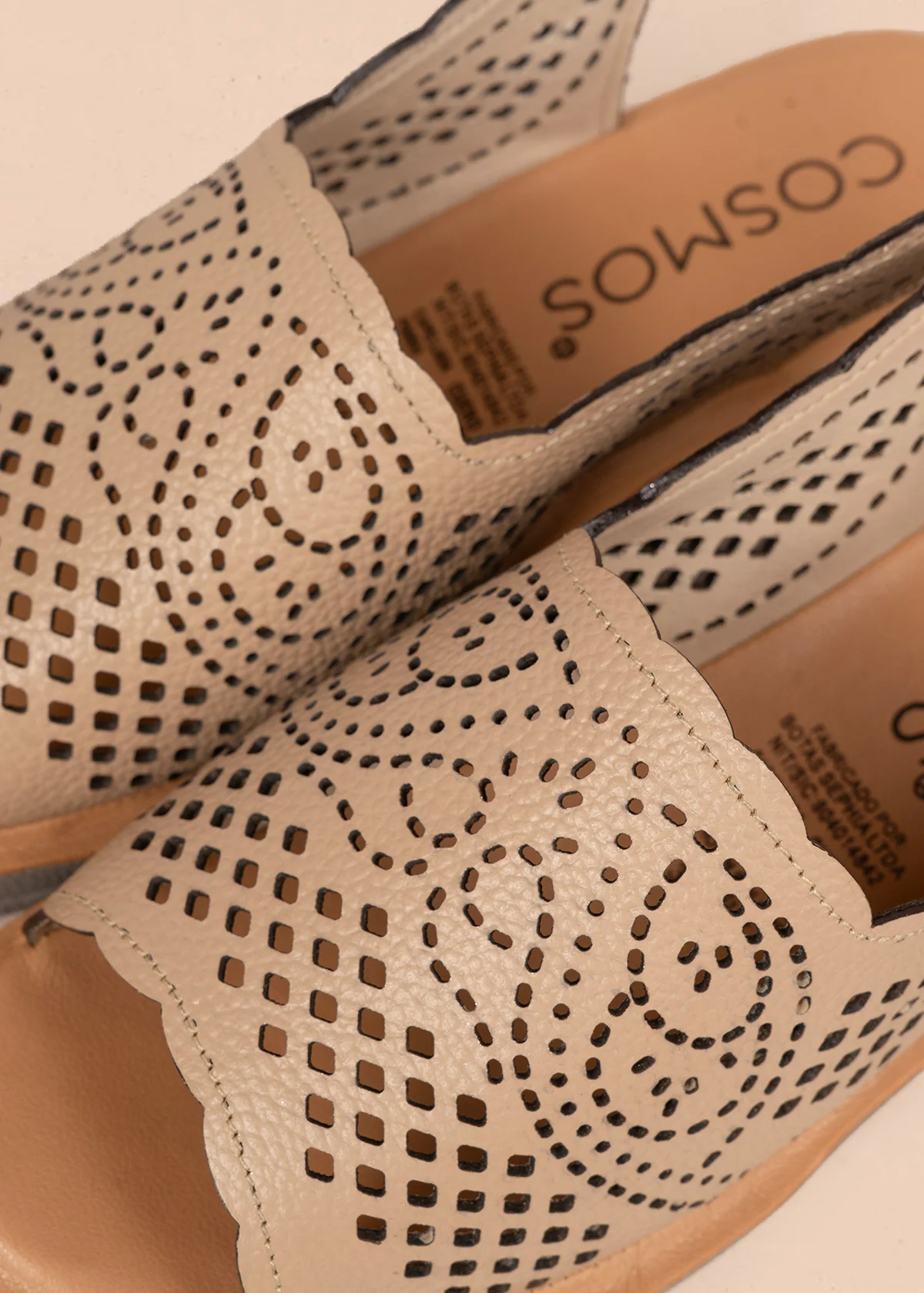 Sandalias en cuero color palo de rosa con plataforma y perforaciones 106988 - Image 3
