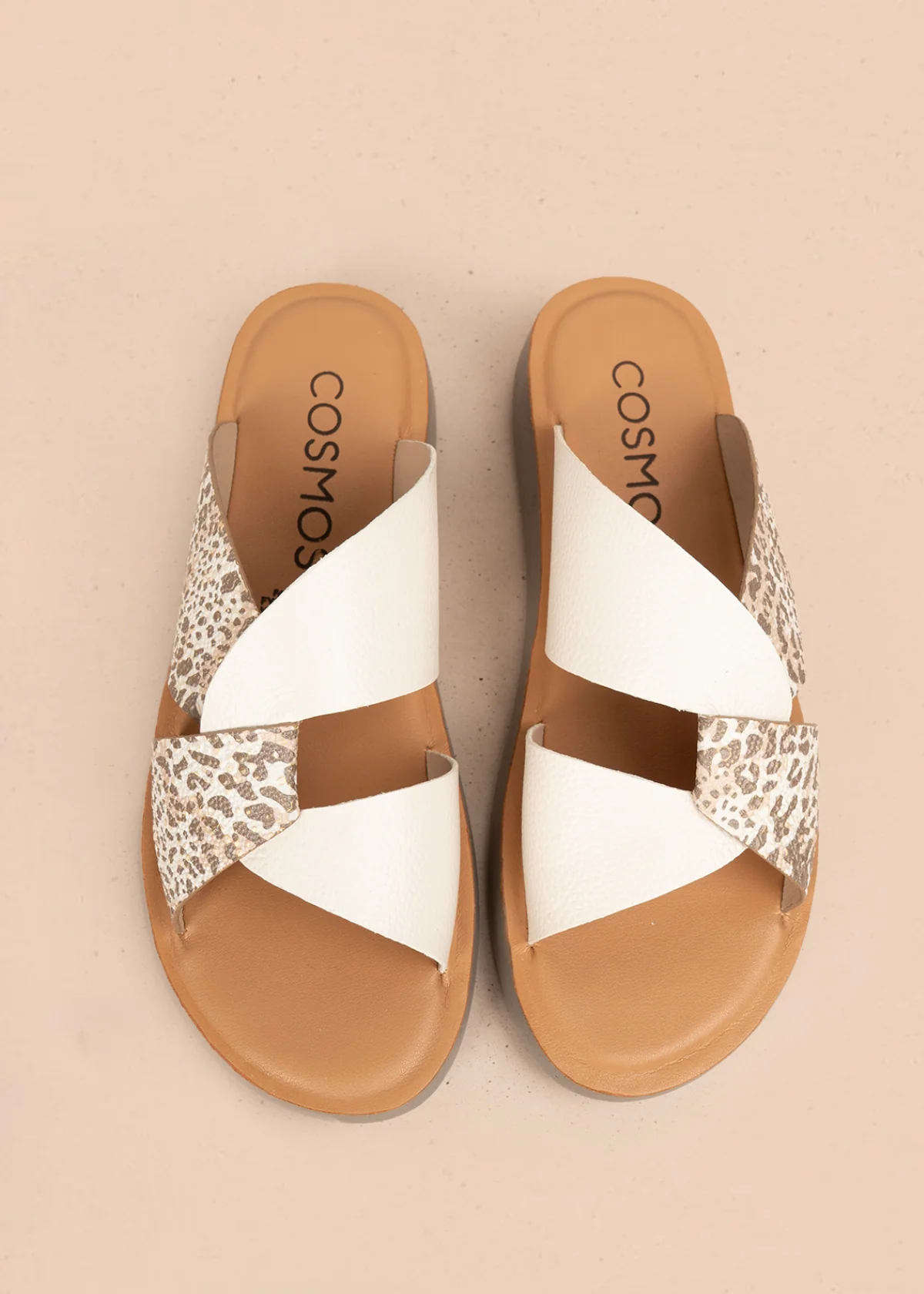 Sandalias en cuero color talco con tira animal print 106993 - Image 3
