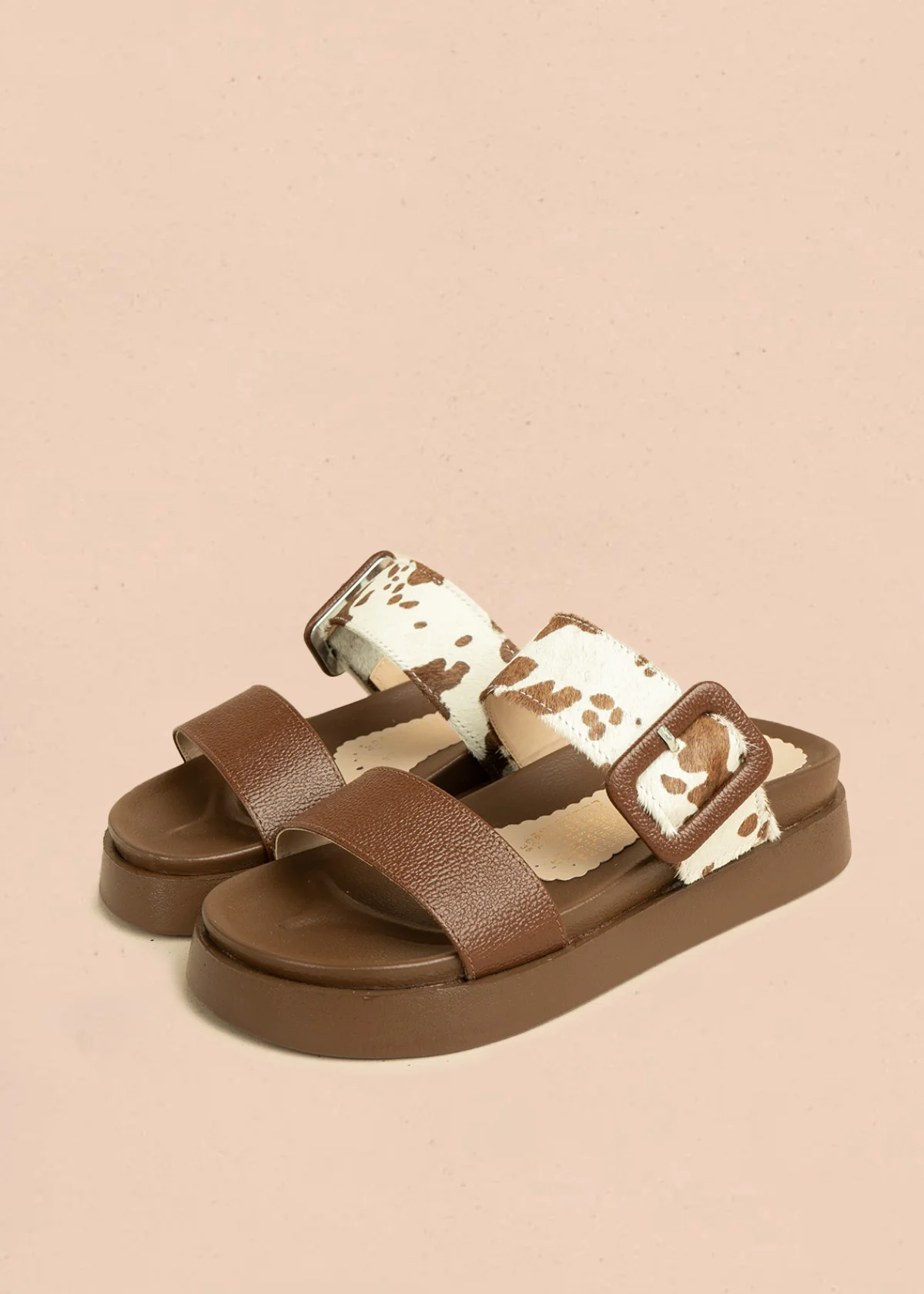 Sandalias en cuero color café con detalles animal print 106516 - Image 2
