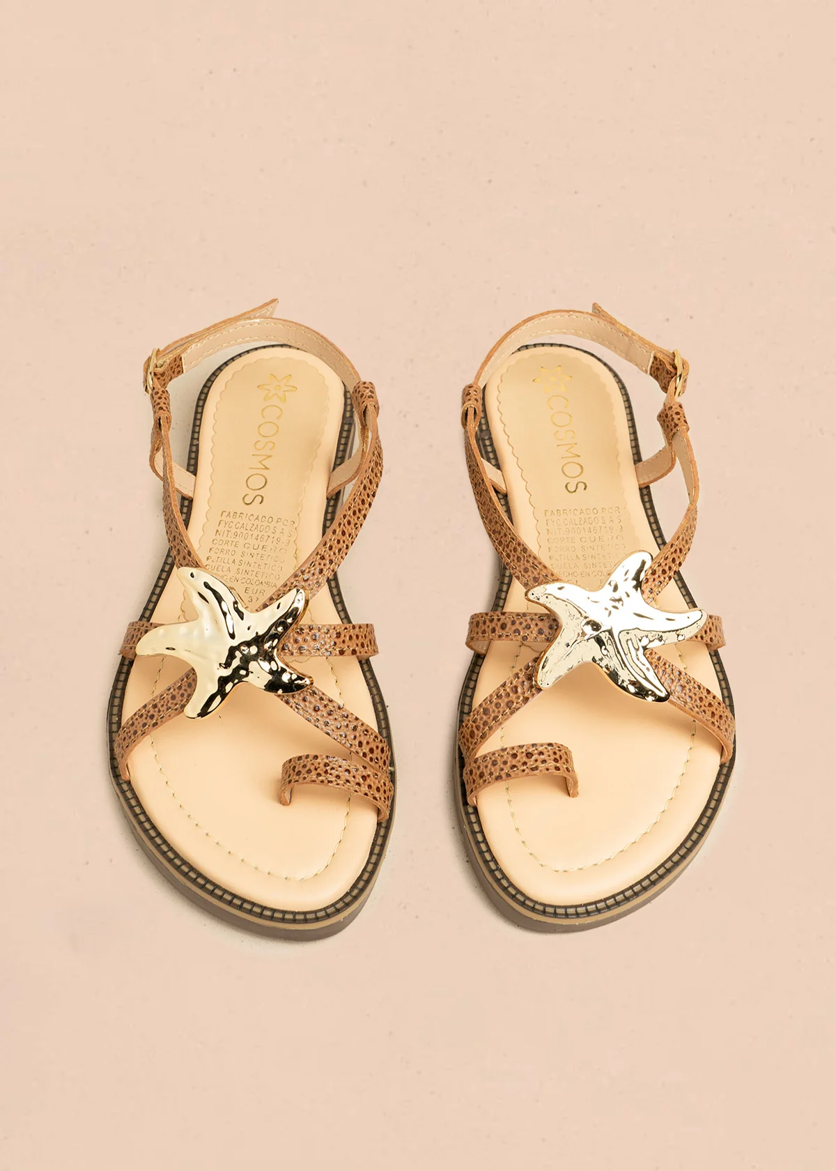 Sandalias planas color miel con detalle de estrella marina metálica 106519 - Image 3