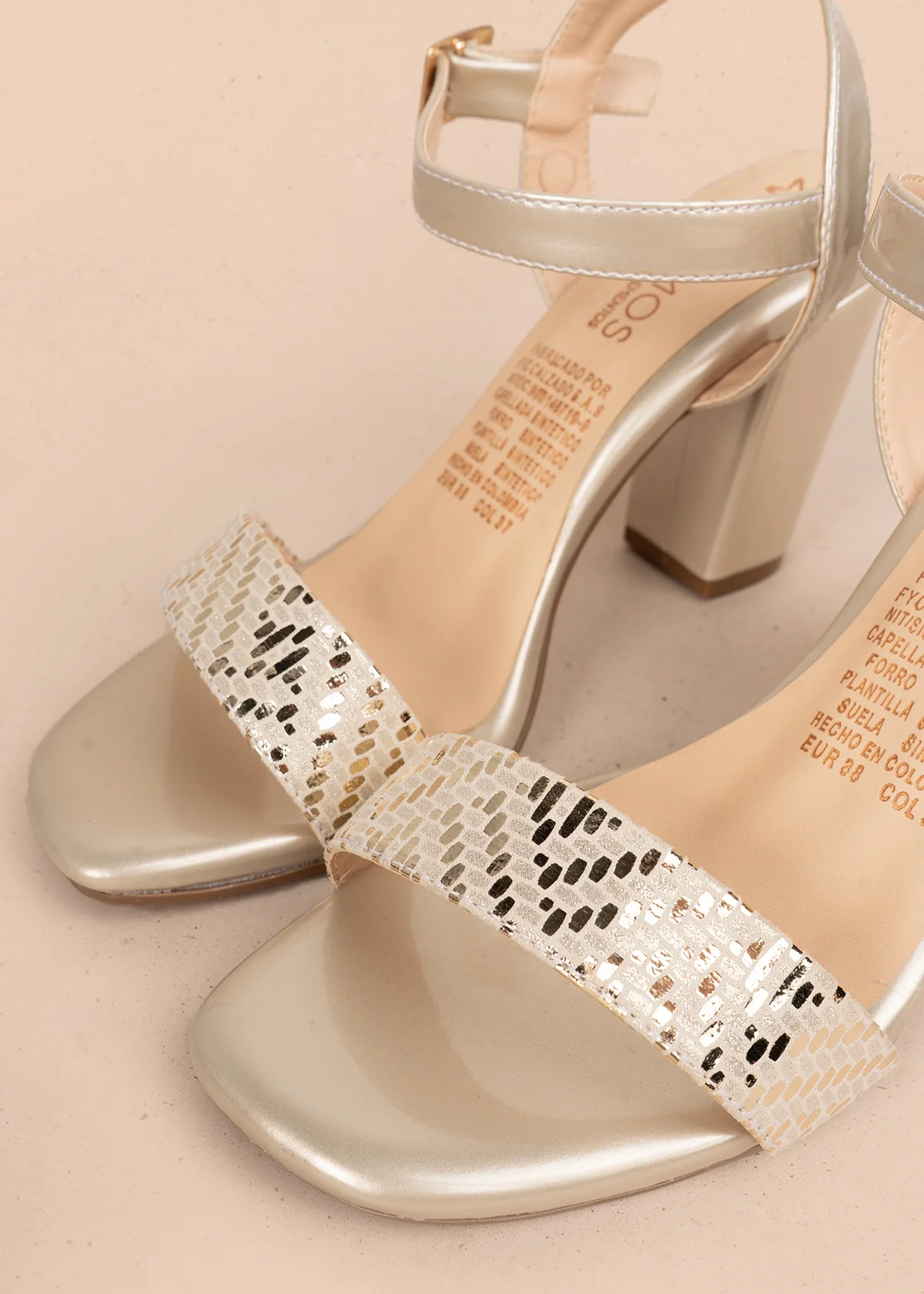 Sandalias de fiesta color dorado 106091 - Image 4