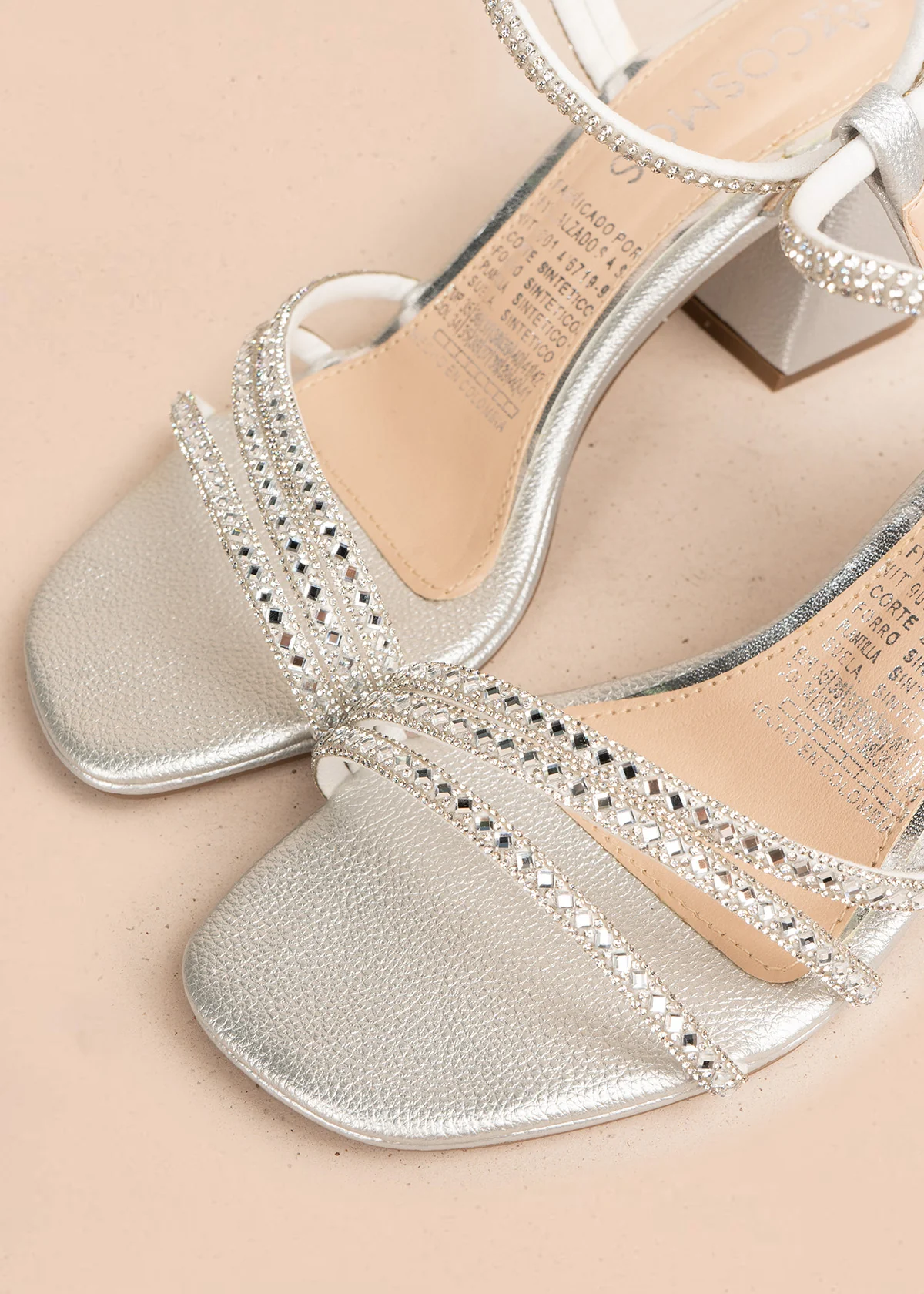 Sandalias color plata con tiras de pedrería brillante y acabado elegante 105427 - Image 3