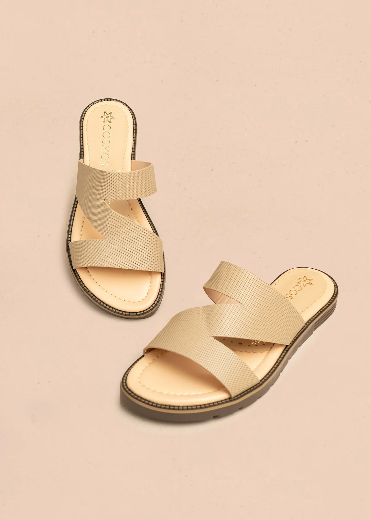 Sandalias planas de cuero color camel textura microperforada 106518 - Image 3