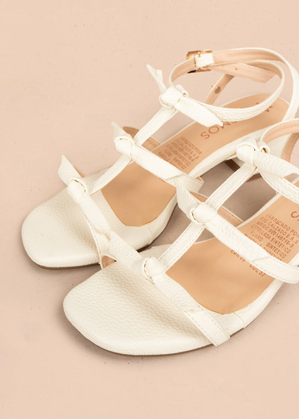 Sandalias color talco con tiras y nudos decorativos 106530 - Image 4