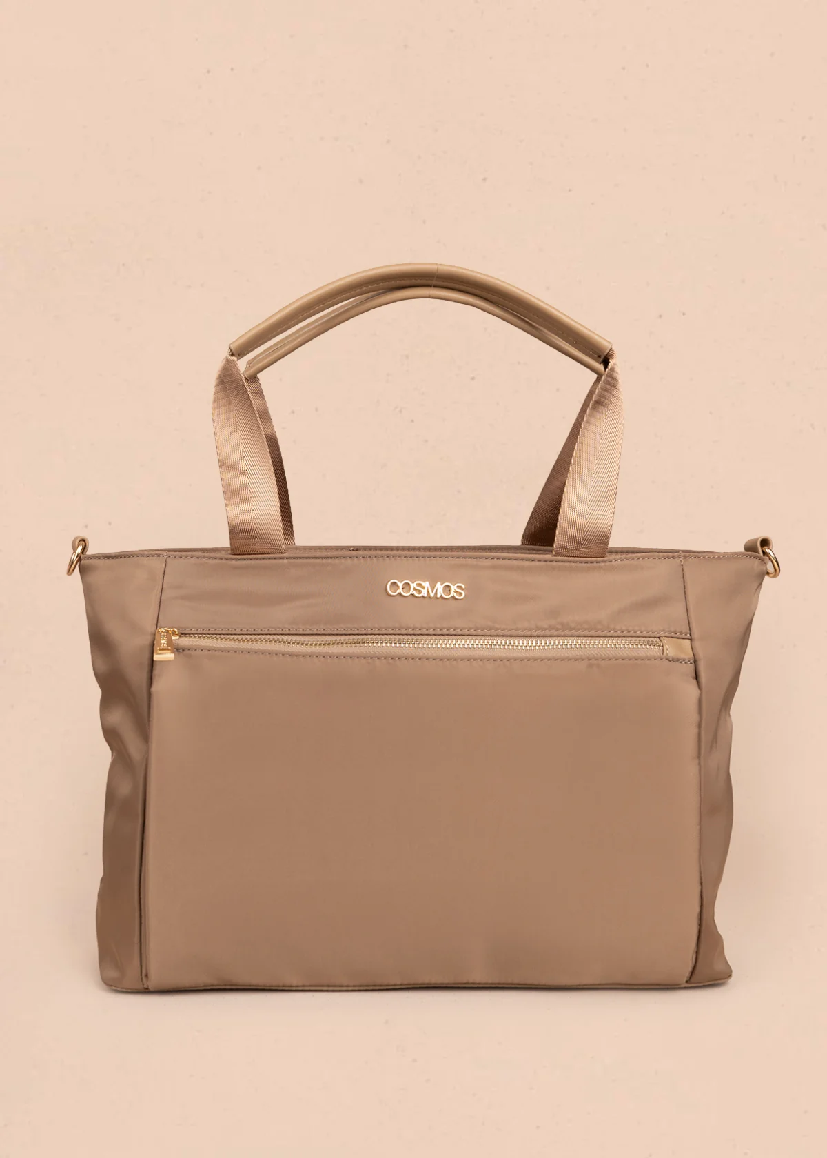 Bolso tipo shopping color café con bolsillo frontal 106290