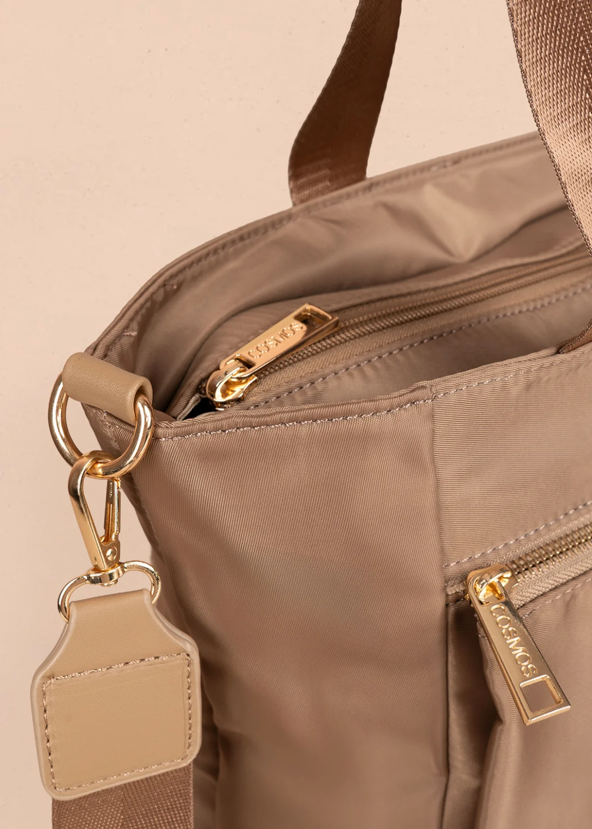 Bolso tipo shopping color café con bolsillo frontal 106290 - Image 2