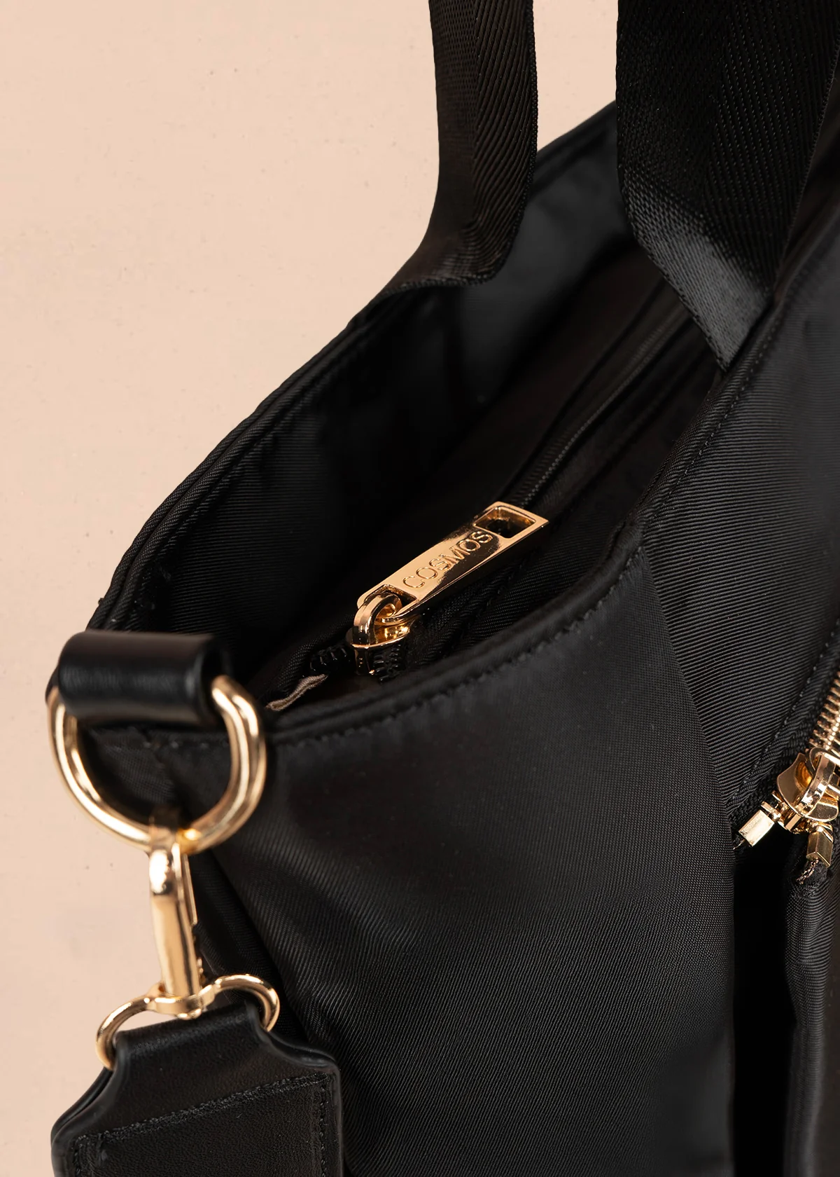 Bolso tipo shopping color negro con bolsillo frontal 106290 - Image 4