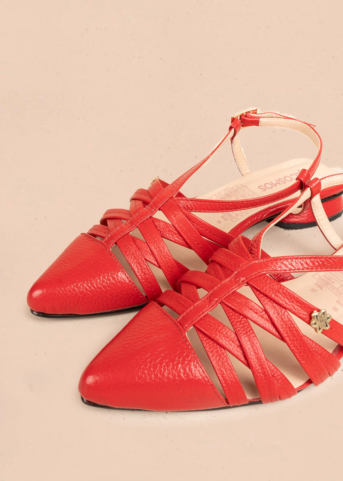 Tacones trabilla en cuero color rojo con tiras entrecruzadas 106559 - Image 4