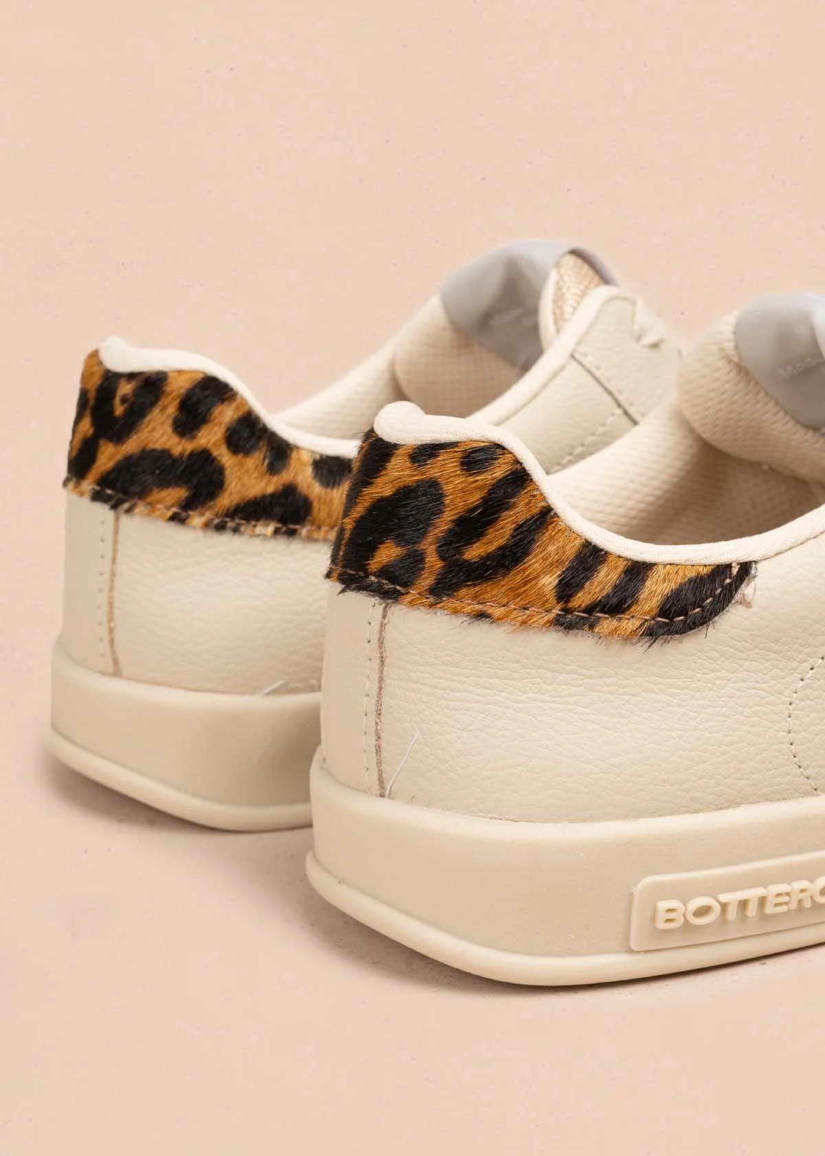 Tenis casuales en cuero color beige 105330 - Image 4