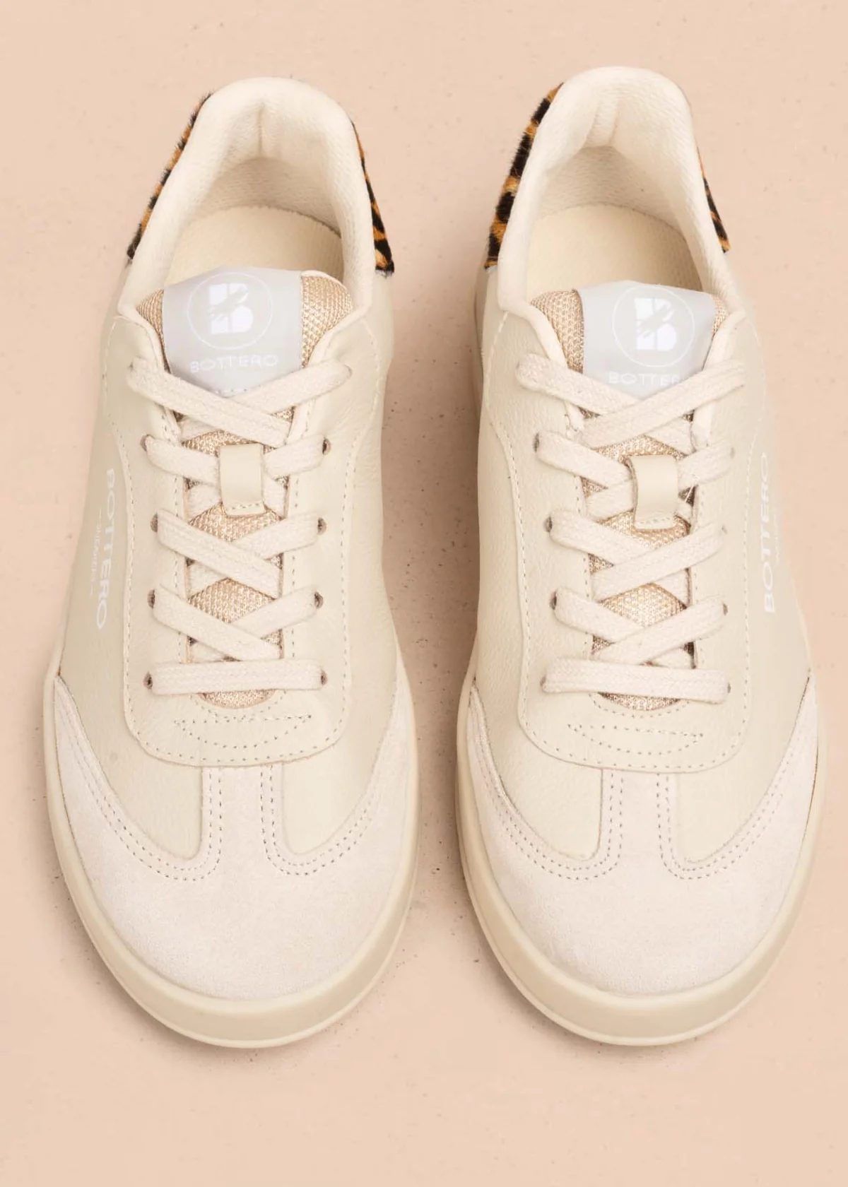 Tenis casuales en cuero color beige 105330 - Image 5