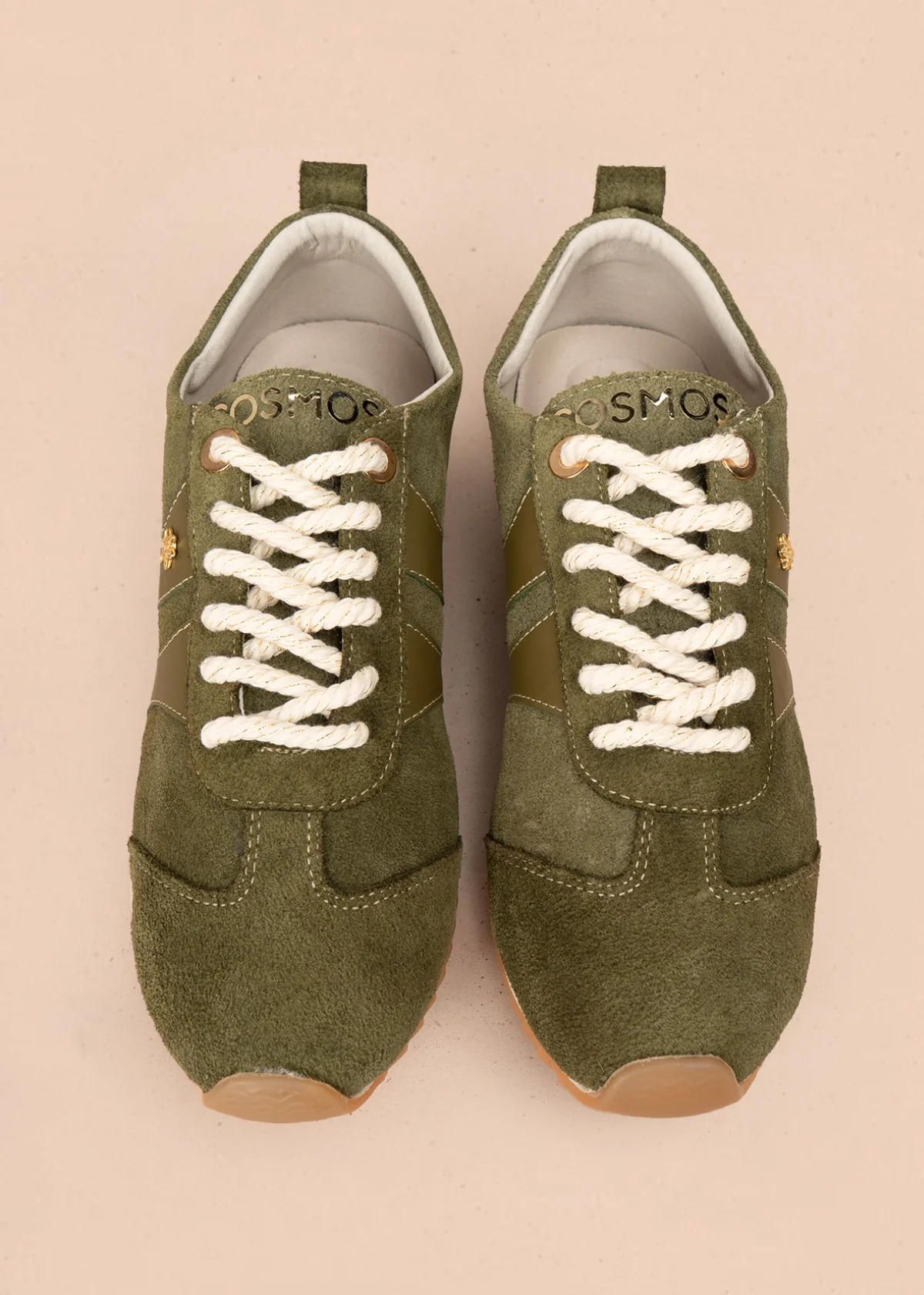 Tenis deportivos en cuero color verde con franjas y gamuza 106029 - Image 3