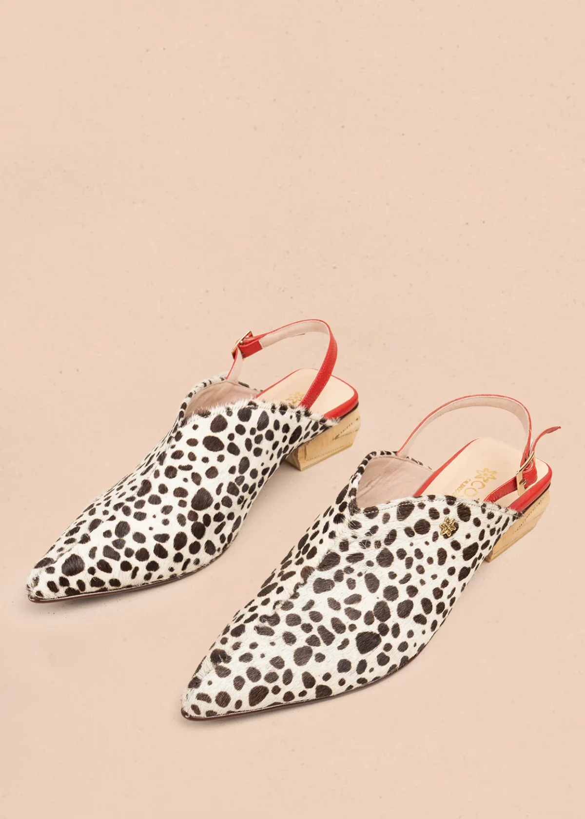 Trabilla en cuero color animal print con correa roja 105928 - Image 5