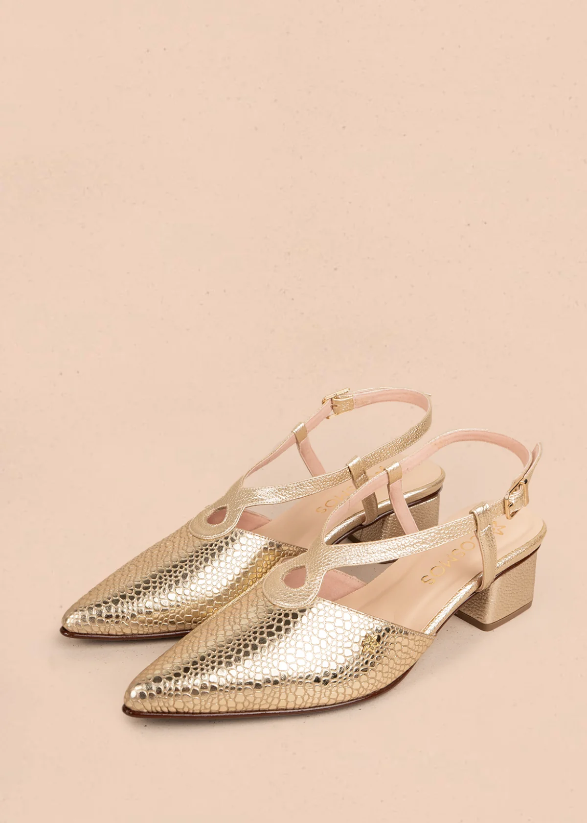 Tacones trabilla en cuero color dorado con detalle en empeine 107005 - Image 3