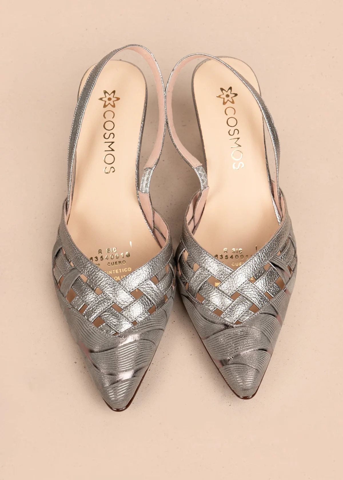 Tacones trabilla en cuero color gris con diseño entrelazado 107008 - Image 2