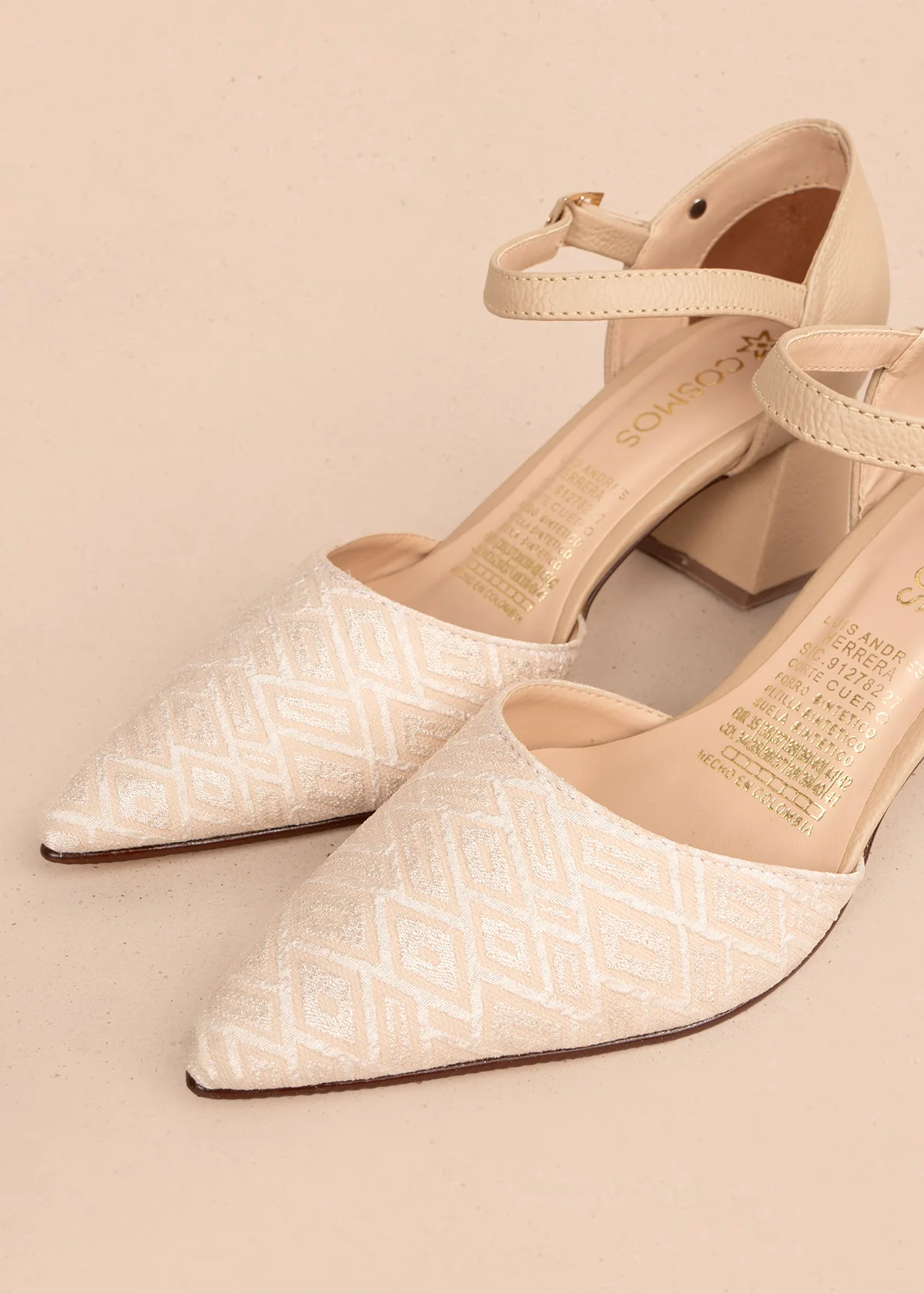 Tacones trabilla en cuero color beige con texturizado 106147 - Image 4