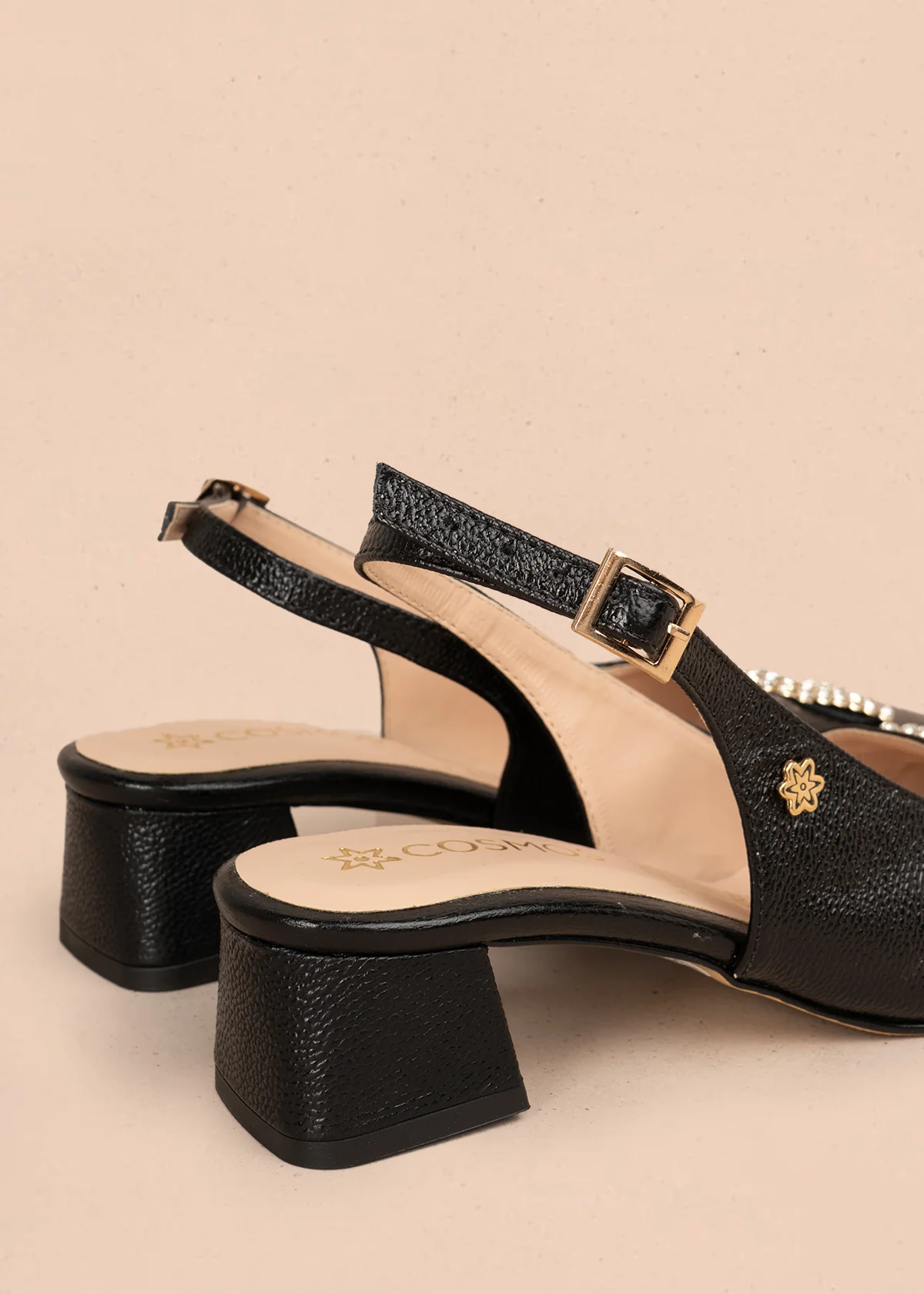 Tacones trabilla en cuero color negro con aplique de pedrería 106149 - Image 5