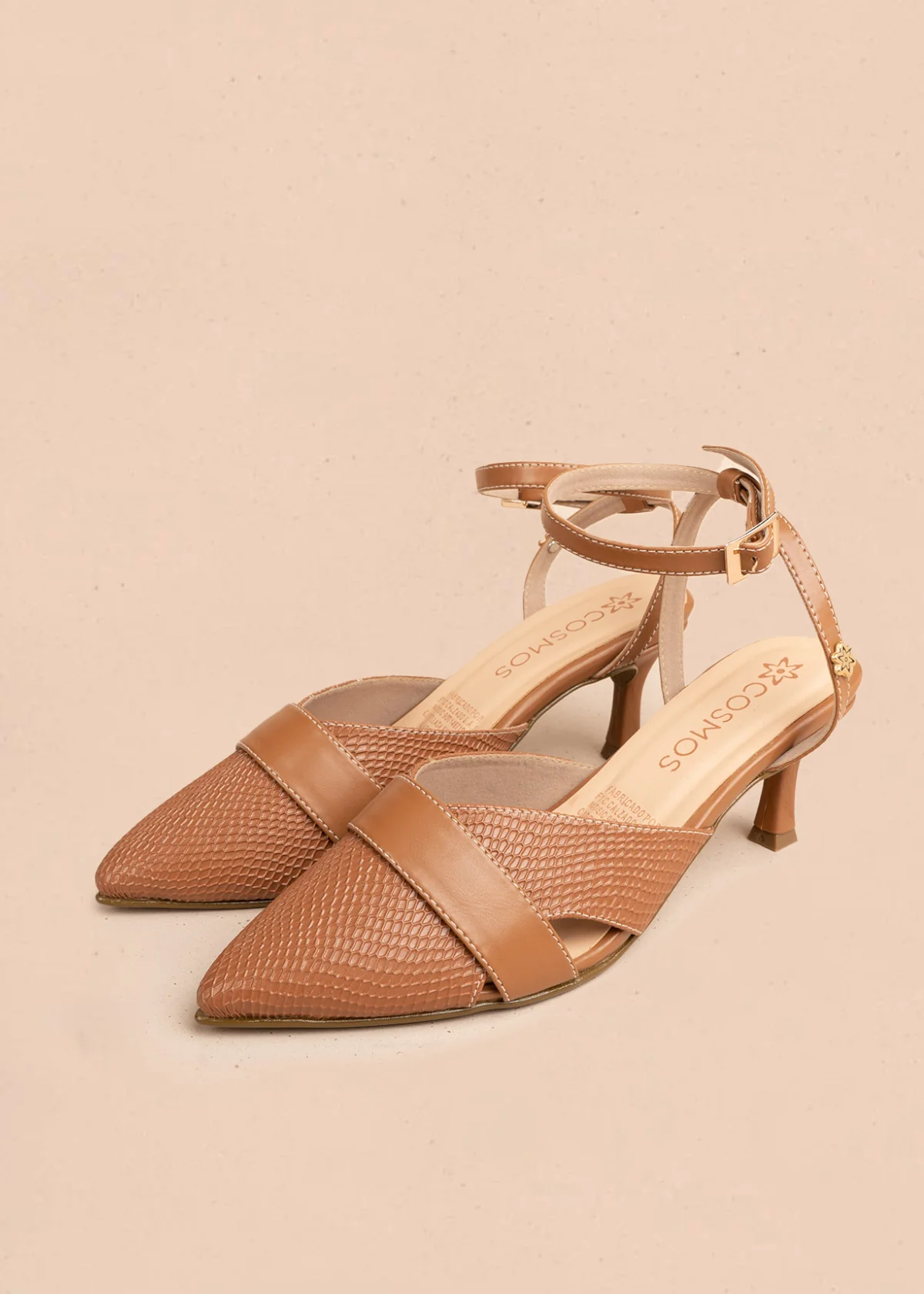Tacones trabilla color miel con textura croco 106532 - Image 2