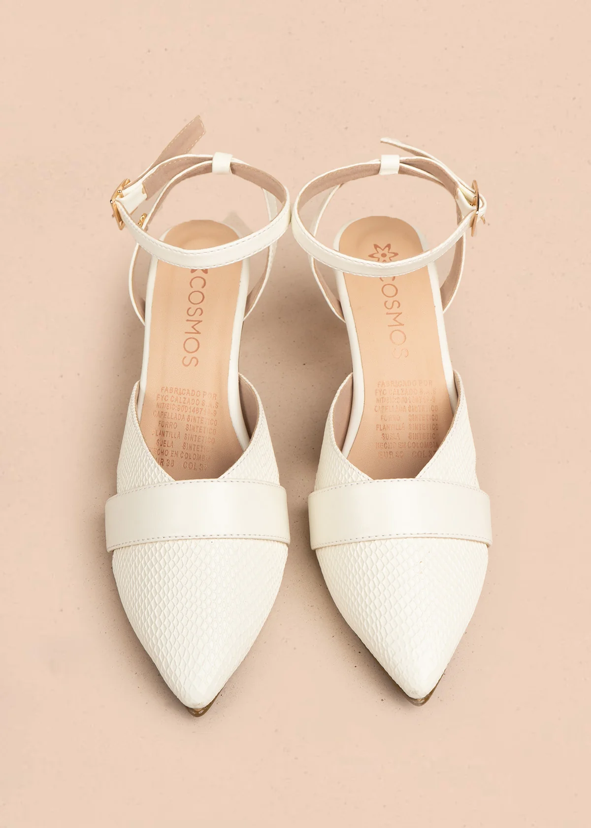 Tacones trabilla color talco con textura croco 106532 - Image 3